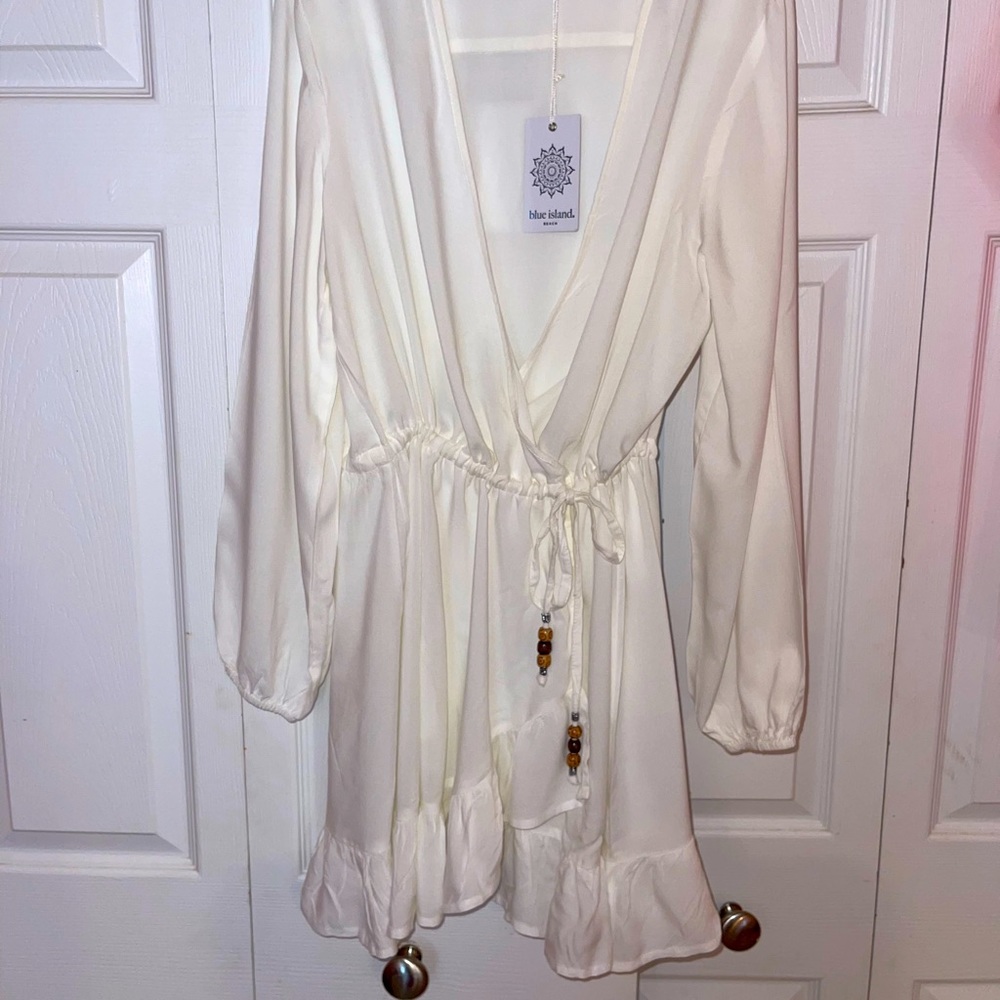 NWT blue island beach cover up, pull over  wrap look long sleeve